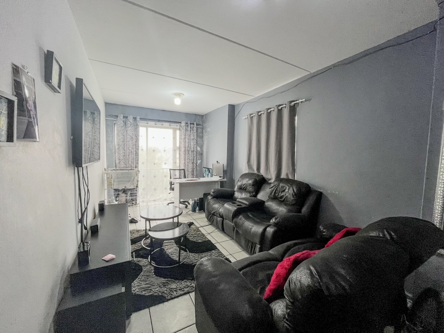 2 Bedroom Property for Sale in Maitland Western Cape